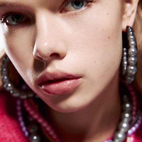 BNWT ZARA WOMEN PEARL MESH EARRINGS BLACK HOOP EARRINGS 4548/023 - Picture 3 of 5